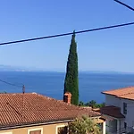 Maria *