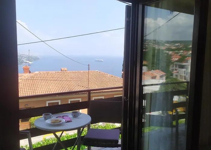 Maria أوباتيا